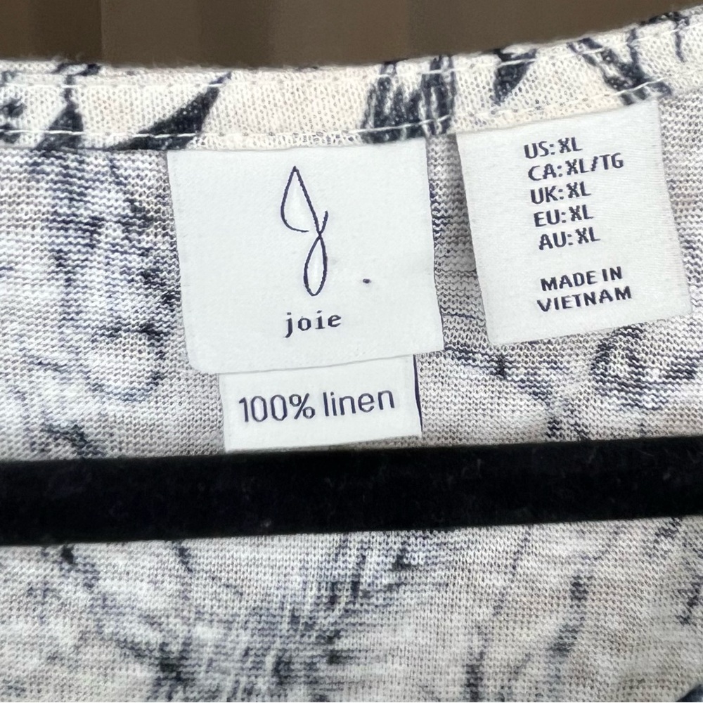 Joie Black and White Tropical Print Boxy Linen Relaxed Fit Cap Sleeve Tee Shirt - Picture 7 of 11